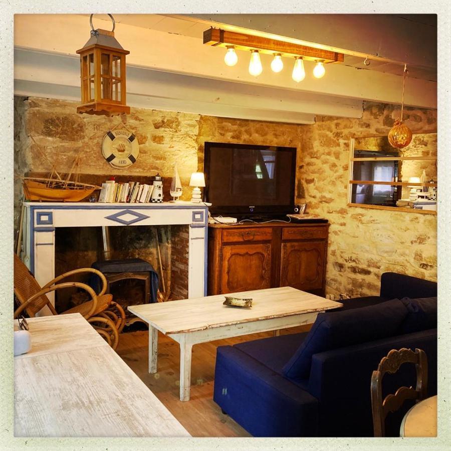 Authentique Maison De Pecheur Au Coeur D'Un Hameau 卡松 外观 照片